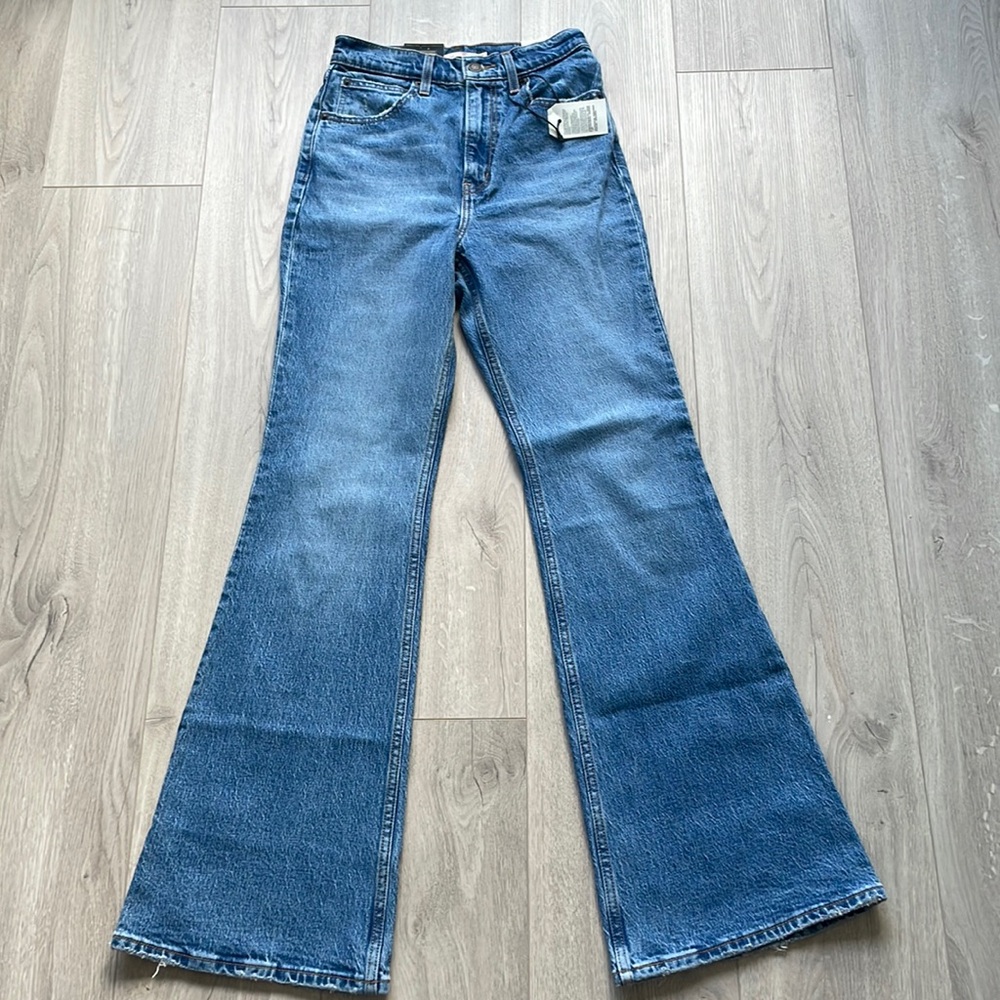 Levi’s 70s High Flare
